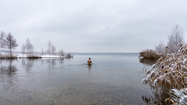 Winter Swimming as an outdoor winter activity
