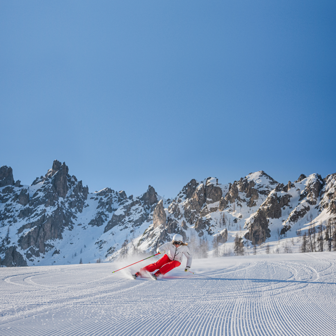A skiier at 3 Zinnen Dolomites
